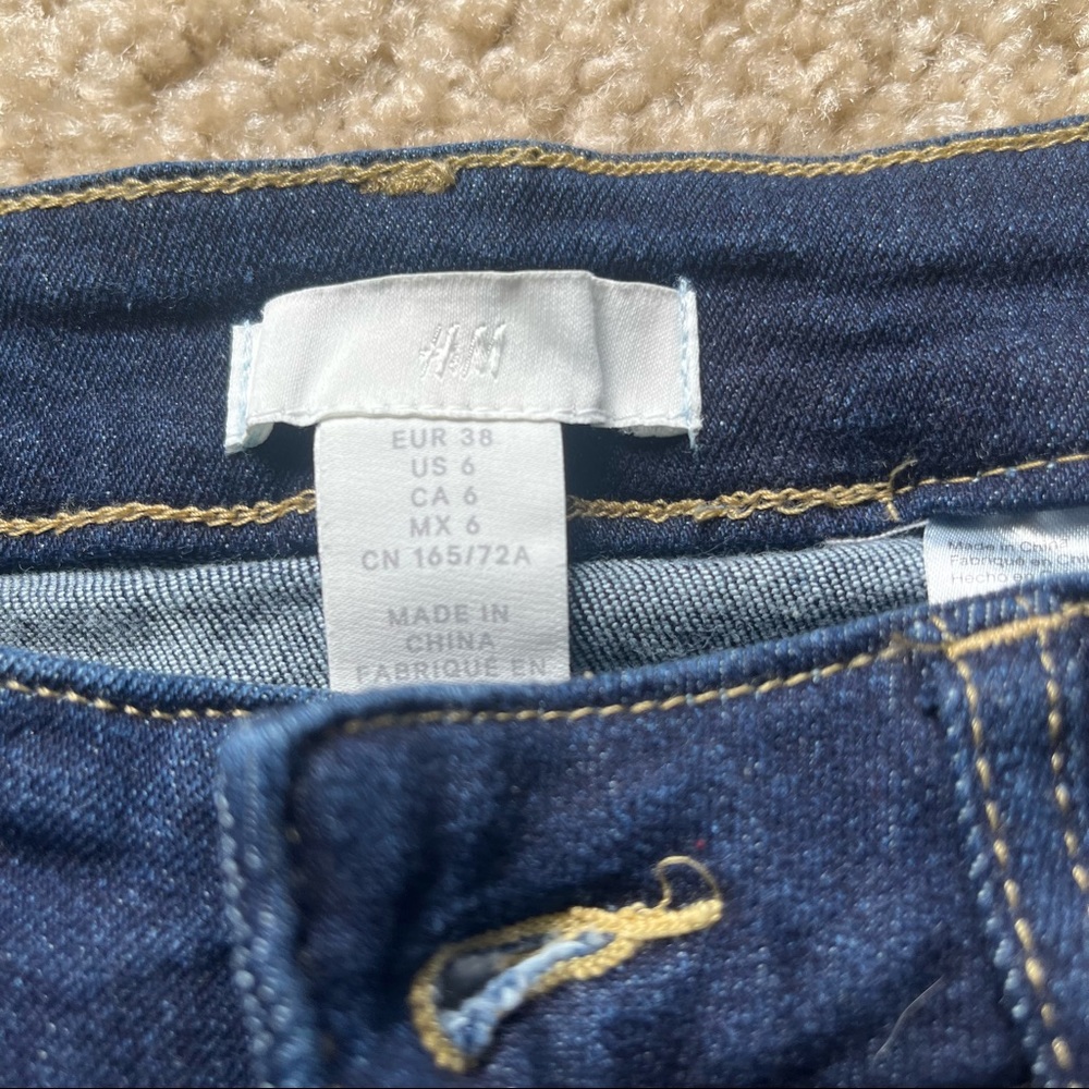H&M Jeans Womens size 6 Jegging Blue Denim Skinny Stretch Pull On Casual - Picture 2 of 3